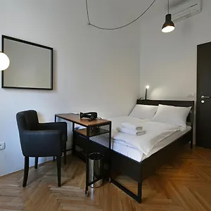  Hotel Atik Slovinsko