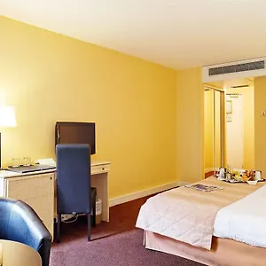 **** Hotel Auteuil Tour Eiffel Francie