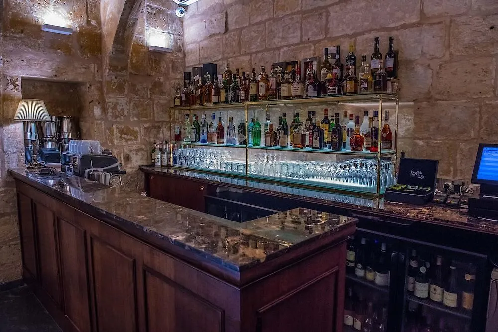 מלון ואלטה Palais Le Brun