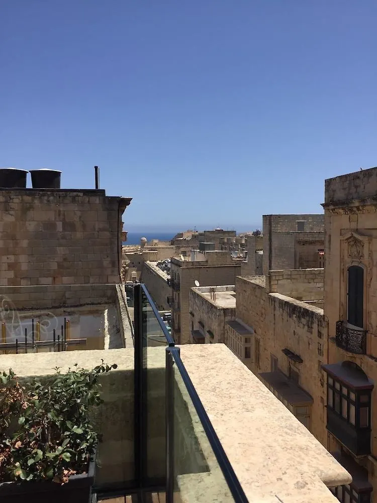 מלון ואלטה Palais Le Brun